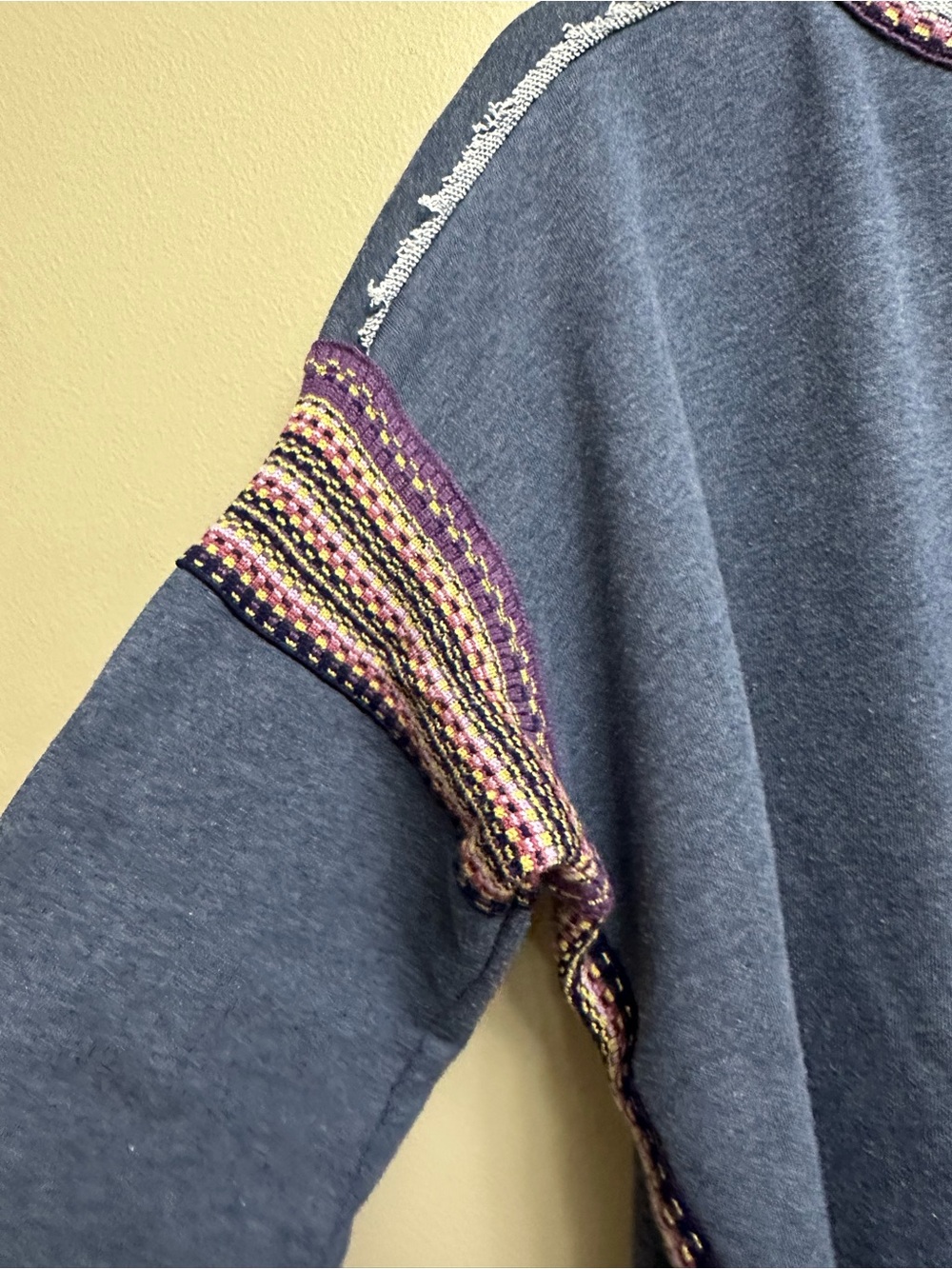 NATURAL LIFE Knit Trim Indigo Sweatshirt Size Large / XL - Picture 5 of 10